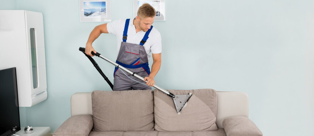 تكلفة تنظيف الكنب بالبخار