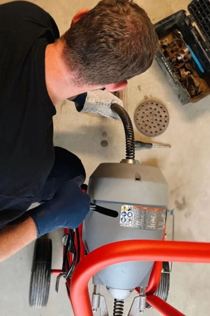 حلول مبتكرة من فني تسليك مجاري