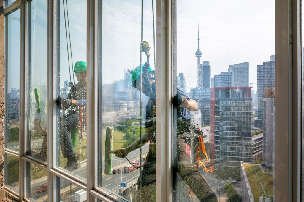 شركة تنظيف خارجي في الشارقة