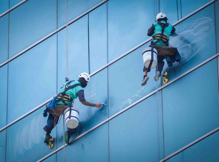  شركة تنظيف خارجي في العين